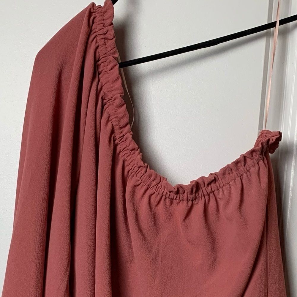 Chelsea28 one sleeve medium blush blouse w ruffles - Picture 3 of 11